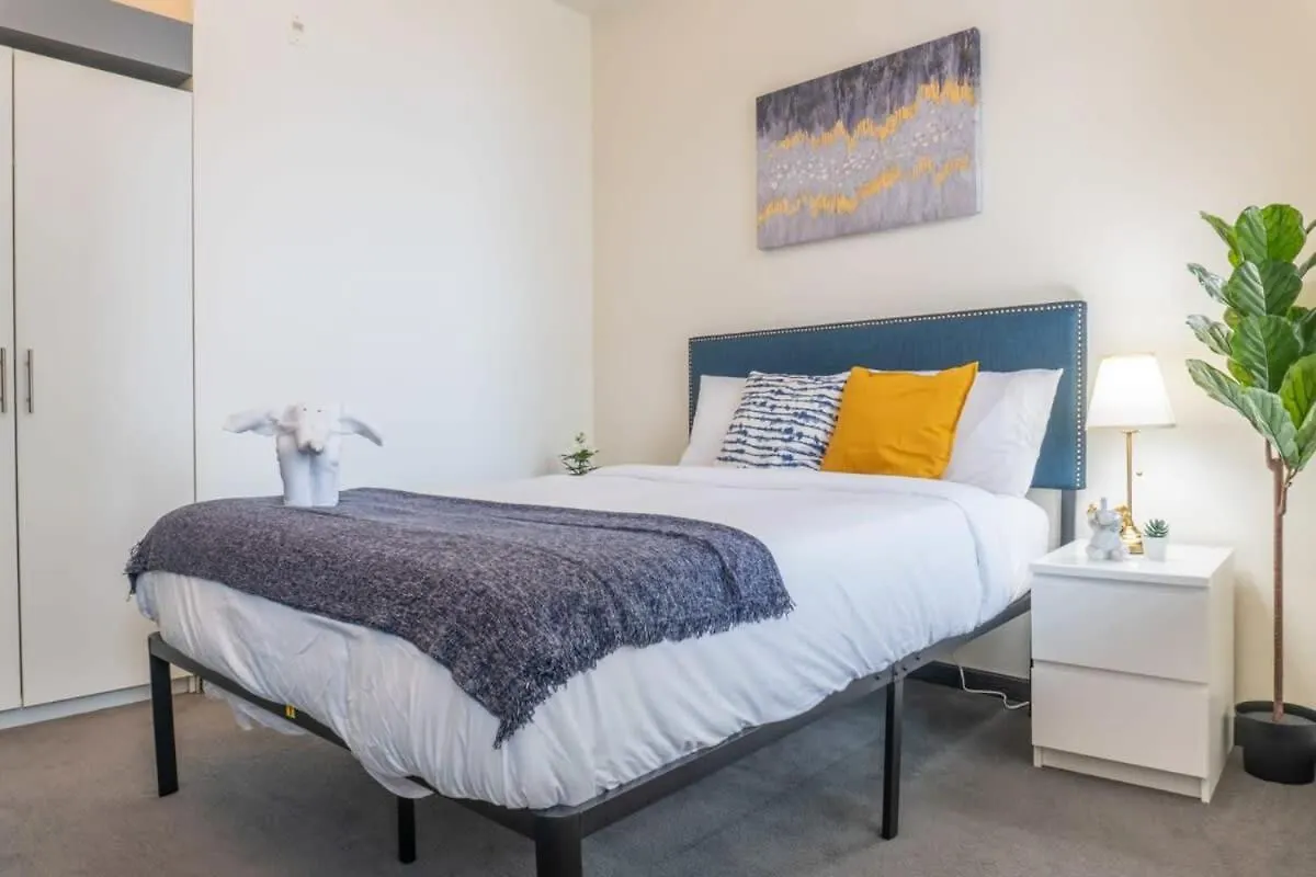 Holiday home New Listing Cozy Downtown Loft Rooftop Patio Bbq Gym Coffee Winnipeg