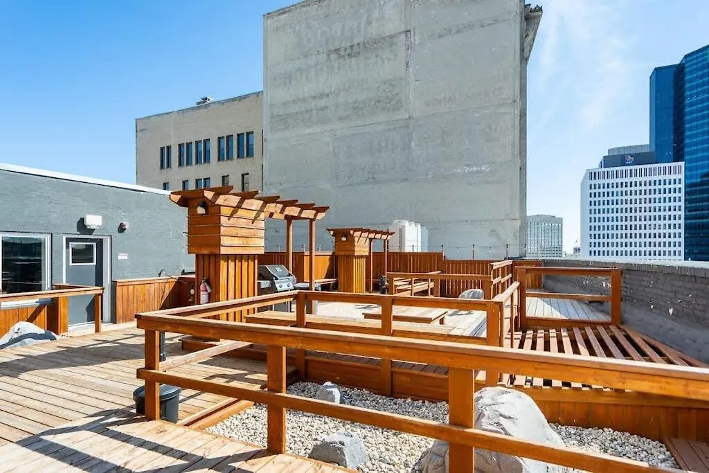 New Listing Cozy Downtown Loft Rooftop Patio Bbq Gym Coffee Winnipeg Canada