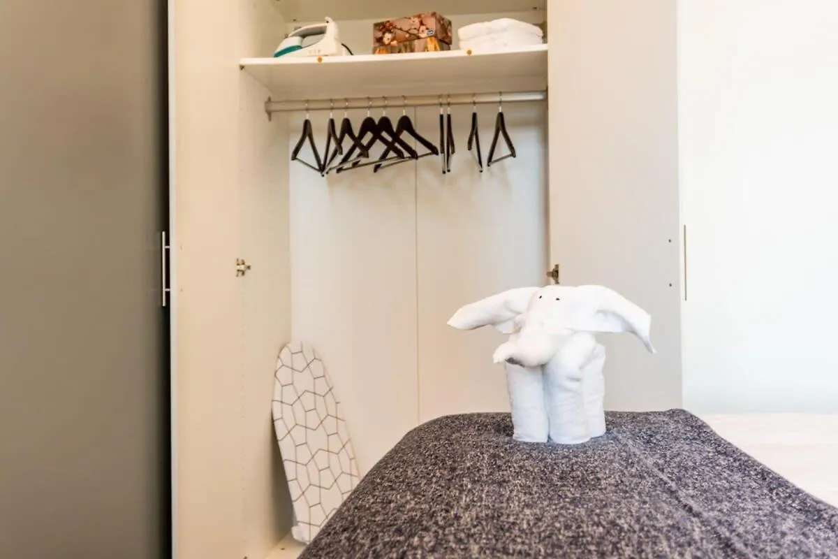 New Listing Cozy Downtown Loft Rooftop Patio Bbq Gym Coffee Winnipeg 0*,